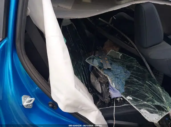 JTMBFREV8JJ247004 2018 TOYOTA RAV 4 - Image 8