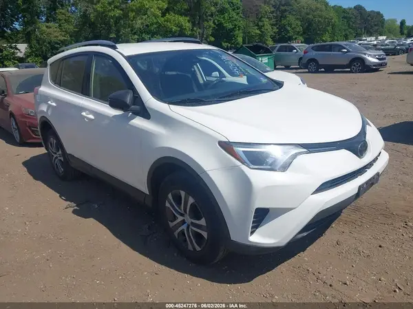 JTMBFREV8JJ724319 2018 TOYOTA RAV 4 - Image 1