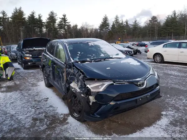 JTMBFREV8JJ735529 2018 TOYOTA RAV 4 - Image 1
