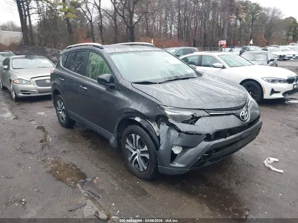 JTMBFREV9GD181814 2016 TOYOTA RAV 4 - Image 1