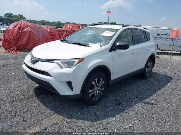 JTMBFREV9GJ079351 2016 TOYOTA RAV 4 - Image 2