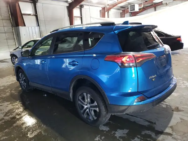 JTMBFREV9HJ134141 2017 TOYOTA RAV 4 - Image 2