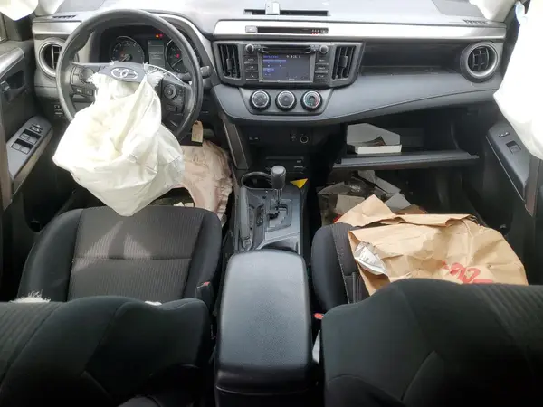JTMBFREV9HJ145947 2017 TOYOTA RAV 4 - Image 8