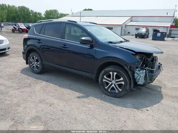 JTMBFREV9HJ152753 2017 TOYOTA RAV 4 - Image 1