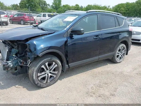 JTMBFREV9HJ152753 2017 TOYOTA RAV 4 - Image 2