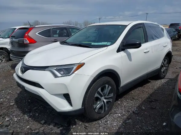 JTMBFREV9JJ200726 2018 TOYOTA RAV 4 - Image 2