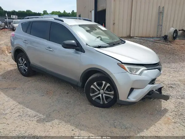 JTMBFREV9JJ257072 2018 TOYOTA RAV 4 - Image 1