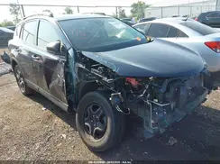 JTMBFREV9JJ258657 2018 TOYOTA RAV 4