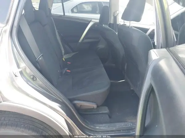 JTMBFREV9JJ719369 2018 TOYOTA RAV 4 - Image 8
