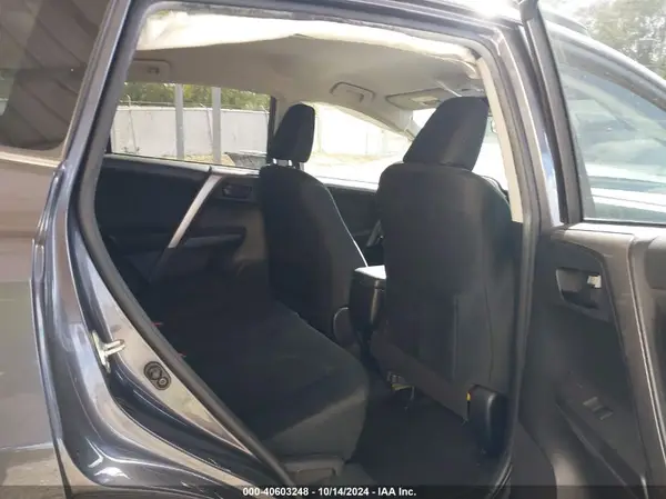 JTMBFREV9JJ729979 2018 TOYOTA RAV 4 - Image 8