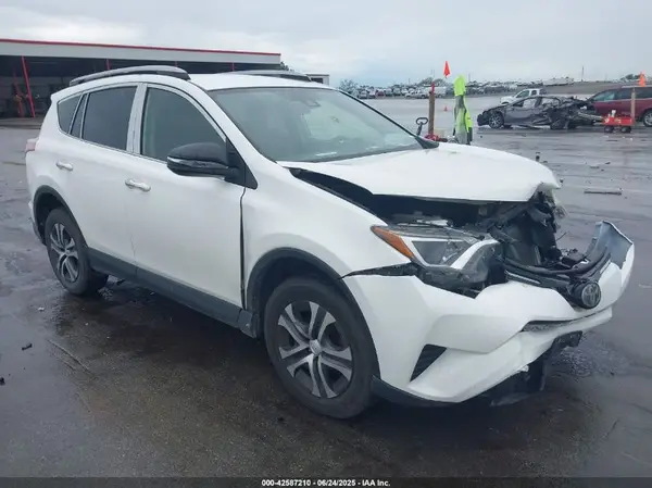 JTMBFREVXHJ126727 2017 TOYOTA RAV 4 - Image 1