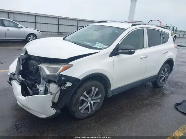 JTMBFREVXHJ126727 2017 TOYOTA RAV 4 - Image 2