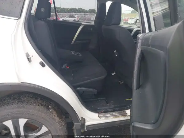 JTMBFREVXHJ126727 2017 TOYOTA RAV 4 - Image 8