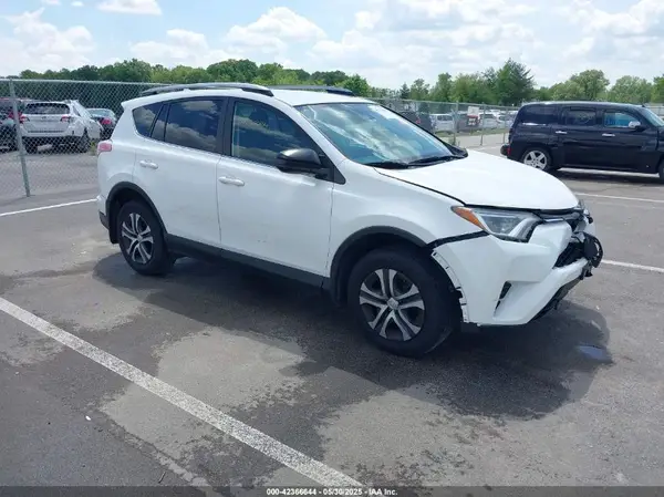 JTMBFREVXHJ152681 2017 TOYOTA RAV 4 - Image 1