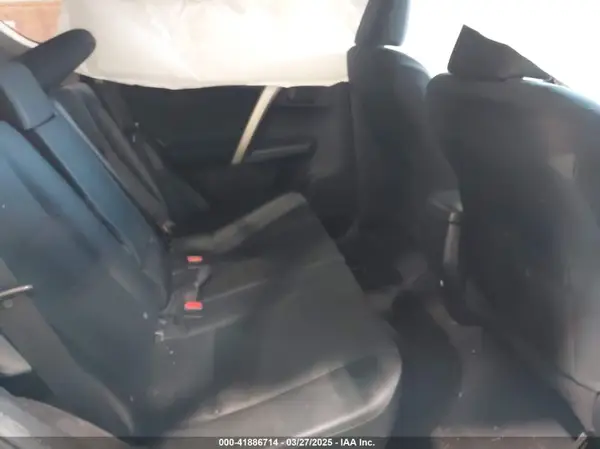 JTMBFREVXHJ156133 2017 TOYOTA RAV 4 - Image 8