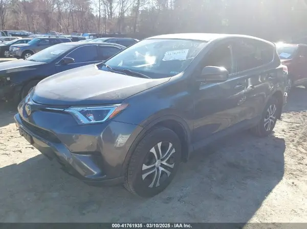 JTMBFREVXJJ246758 2018 TOYOTA RAV 4 - Image 2