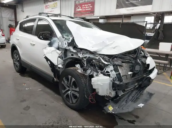 JTMBFREVXJJ254424 2018 TOYOTA RAV 4 - Image 1