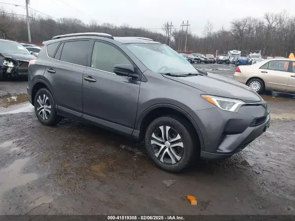 JTMBFREVXJJ730493 2018 TOYOTA RAV 4 - Image 1