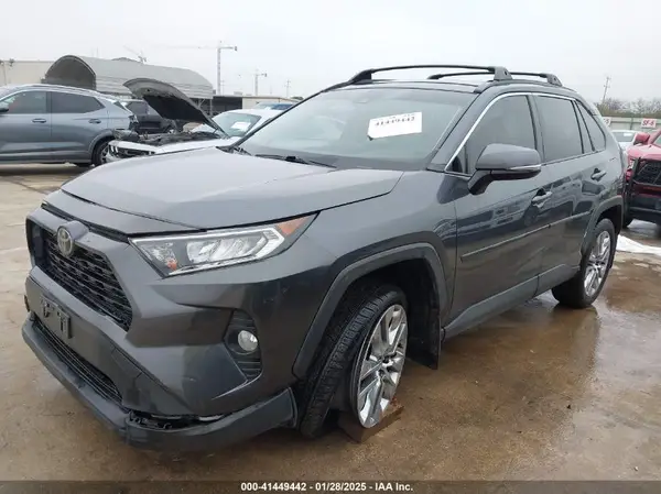 JTMC1RFV0MD062885 2021 TOYOTA RAV 4 - Image 2