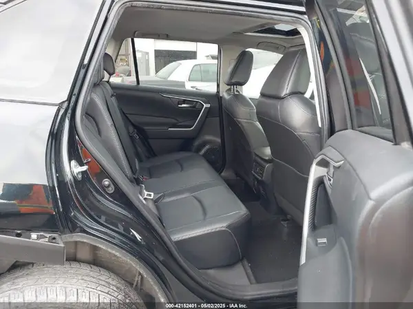 JTMC1RFV0ND085813 2022 TOYOTA RAV 4 - Image 8