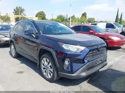 JTMC1RFV1KD027530 2019 TOYOTA RAV 4
