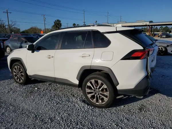 JTMC1RFV2KD032624 2019 TOYOTA RAV 4 - Image 2
