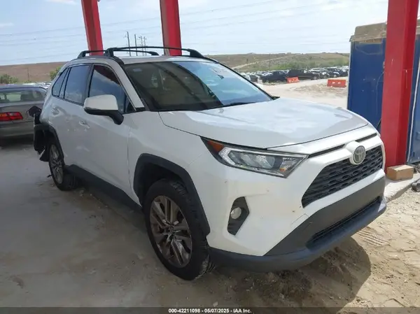 JTMC1RFV2KD504756 2019 TOYOTA RAV 4 - Image 1