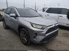 JTMC1RFV2KD513067 2019 TOYOTA RAV 4