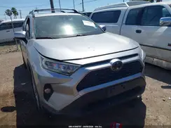JTMC1RFV2KD517023 2019 TOYOTA RAV 4
