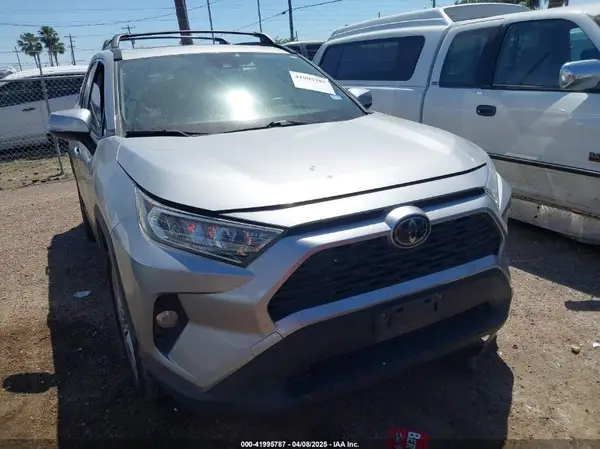 JTMC1RFV2KD517023 2019 TOYOTA RAV 4 - Image 1