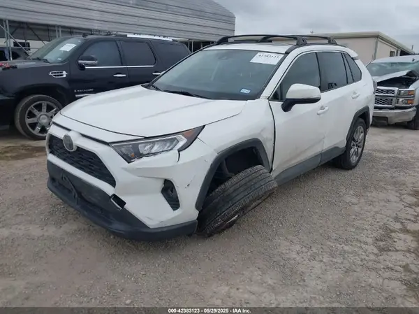 JTMC1RFV3KD003343 2019 TOYOTA RAV 4 - Image 2