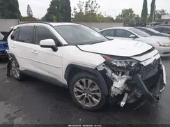 JTMC1RFV3KD015766 2019 TOYOTA RAV 4
