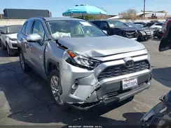 JTMC1RFV3KD041879 2019 TOYOTA RAV 4