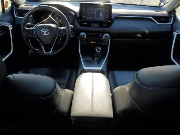 JTMC1RFV3KJ004932 2019 TOYOTA RAV 4 - Image 8