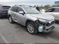 JTMC1RFV5KD027224 2019 TOYOTA RAV 4
