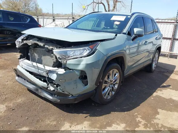 JTMC1RFV6LD520668 2020 TOYOTA RAV 4 - Image 2