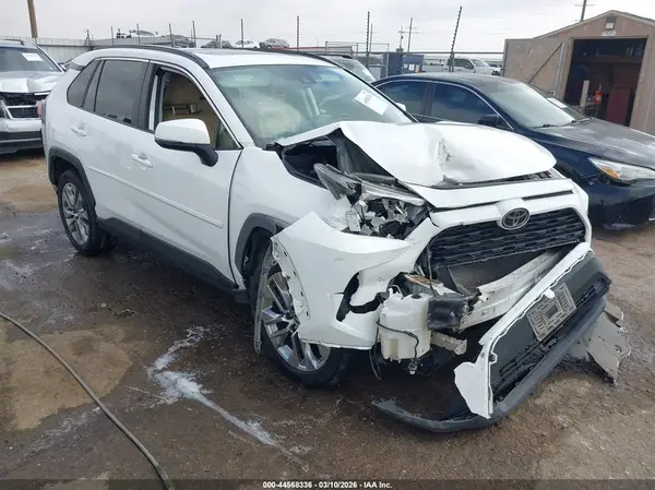 JTMC1RFV7KD040038 2019 TOYOTA RAV 4