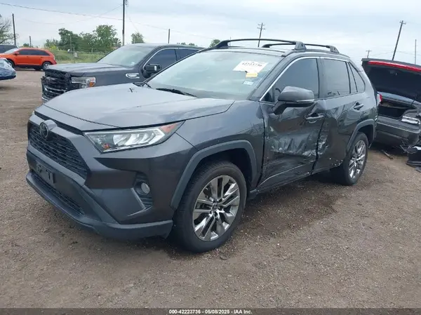 JTMC1RFV9KJ016521 2019 TOYOTA RAV 4 - Image 2