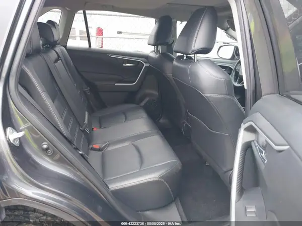JTMC1RFV9KJ016521 2019 TOYOTA RAV 4 - Image 8