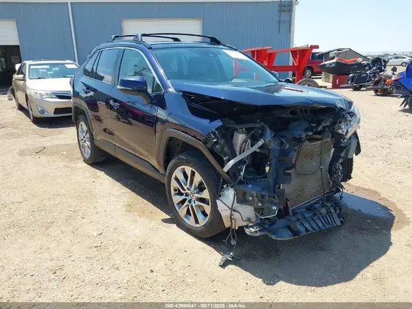 JTMC1RFV9MD070127 2021 TOYOTA RAV 4 - Image 1