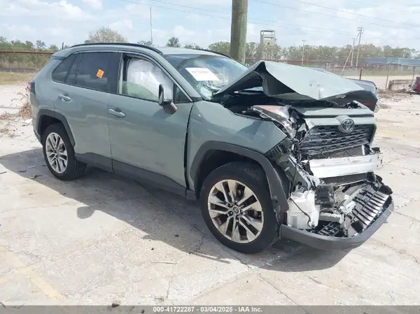 JTMC1RFVXKD018924 2019 TOYOTA RAV 4 - Image 1
