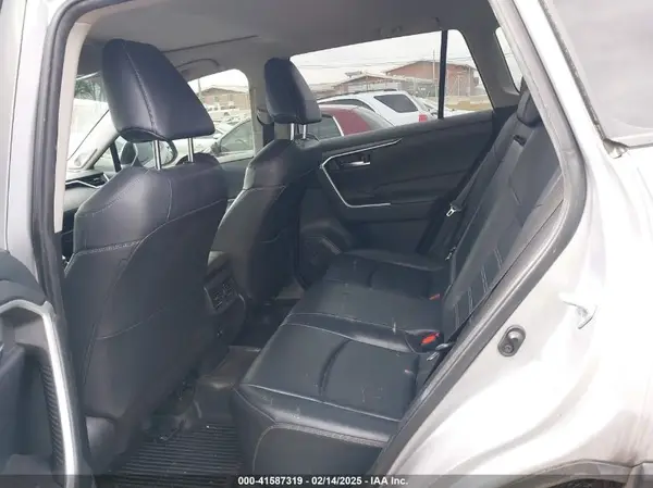 JTMC1RFVXKD512944 2019 TOYOTA RAV 4 - Image 8