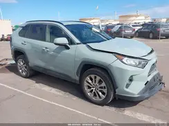 JTMC1RFVXKJ016673 2019 TOYOTA RAV 4