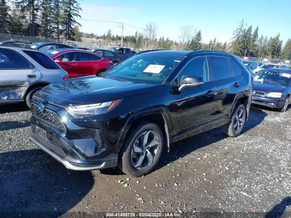 JTMCB3FV0RD206632 2024 TOYOTA RAV 4 - Image 2
