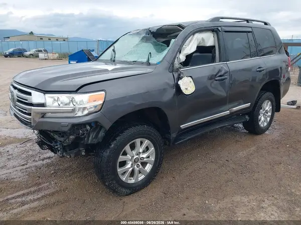 JTMCY7AJ0G4040104 2016 TOYOTA LAND CRUISER - Image 2