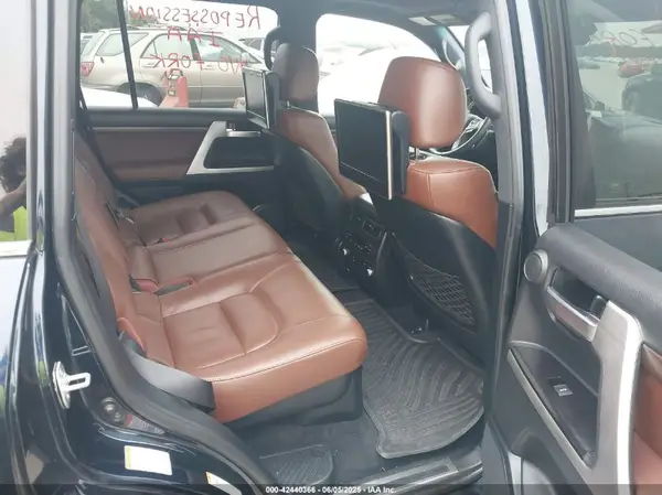 JTMCY7AJ0G4041401 2016 TOYOTA LAND CRUISER - Image 8