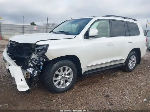 JTMCY7AJ0H4058183 2017 TOYOTA LAND CRUISER - Image 2