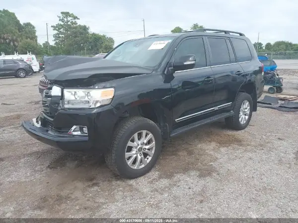 JTMCY7AJ2G4044073 2016 TOYOTA LAND CRUISER - Image 2