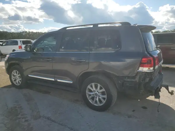 JTMCY7AJ2H4059674 2017 TOYOTA LAND CRUISER - Image 2