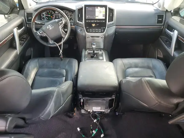 JTMCY7AJ2H4059674 2017 TOYOTA LAND CRUISER - Image 8